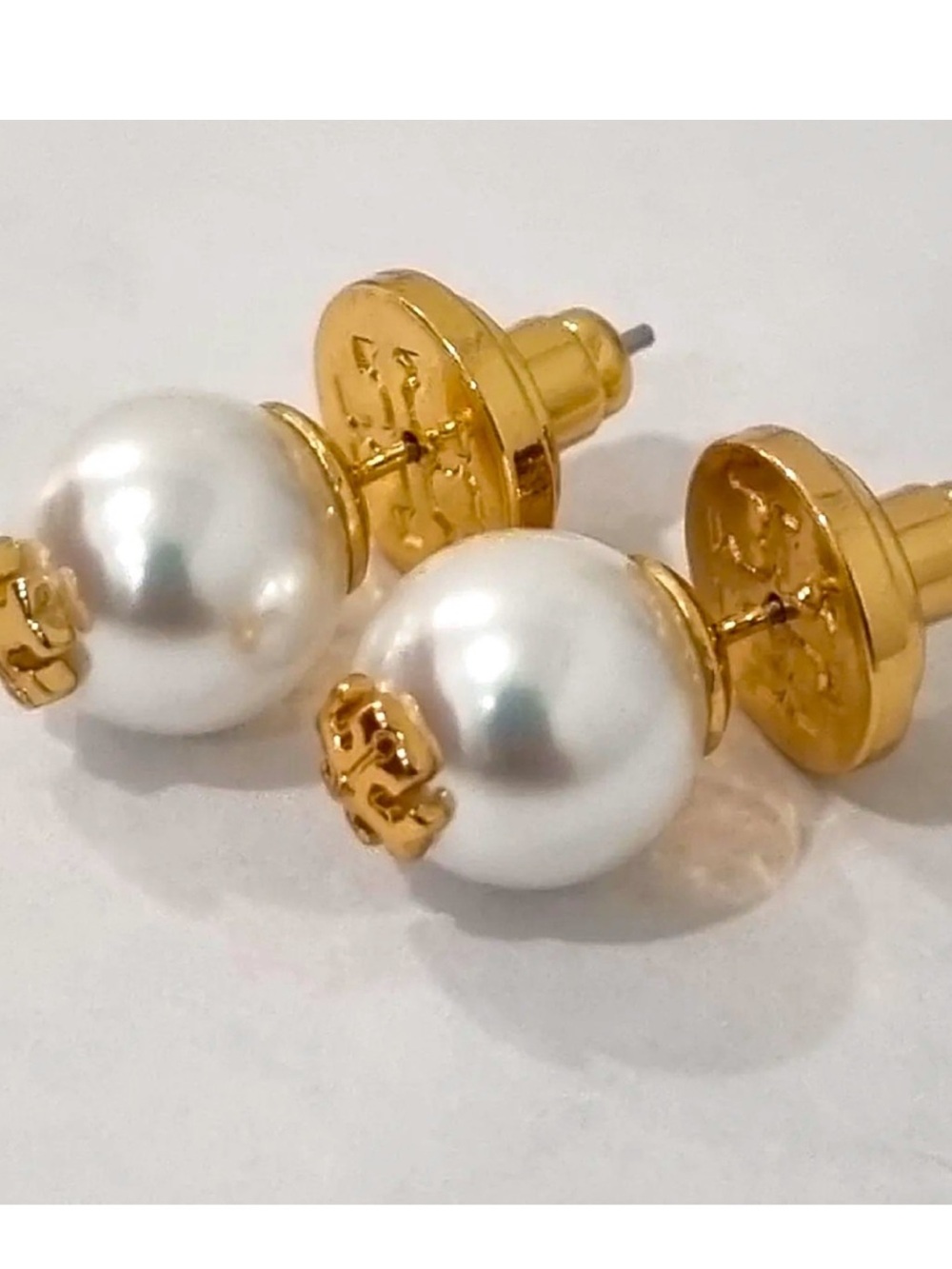 ❌PRICE DROP❌NWT TORI BURCH EVIE CRYSTAL IVORY PEARL/GOLD PLATED EARRINGS.